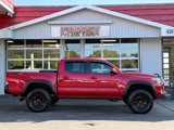 Used 2016 Toyota Tacoma TRD Off-Road image 2