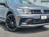 Used 2021 Volkswagen Tiguan SE R-Line image 2