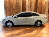 Used 2017 Toyota Camry SE w/ Moonroof Package image 4