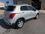 Used 2018 Chevrolet Trax LT w/ LT Convenience Package image 5