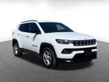 Used 2023 Jeep Compass Latitude image 3