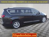 Used 2020 Chrysler Pacifica Limited image 4