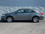 Used 2011 Chrysler 200 Touring image 4