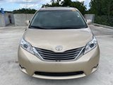 Used 2012 Toyota Sienna image 2