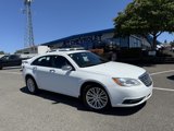 Used 2014 Chrysler 200 Limited image 2
