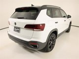 Used 2024 Volkswagen Taos SE w/ MDO Package image 5