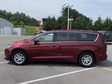 Used 2020 Chrysler Pacifica Touring image 2