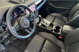 Used 2024 Porsche Macan image 4