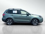 Used 2017 Subaru Forester 2.5i Premium w/ All-Weather Package image 4