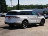 Used 2020 Lincoln Aviator Reserve w/ Equipment Group 202A image 5