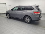 Used 2015 Nissan Pathfinder SV image 3