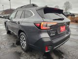Used 2022 Subaru Outback Premium image 3