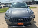 New 2024 Ford Escape SE image 2