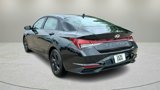 Used 2023 Hyundai Elantra SEL image 5