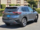 Used 2023 Nissan Rogue SV image 5
