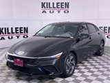 Used 2025 Hyundai Elantra Sport image 3