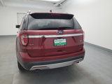 Used 2017 Ford Explorer XLT image 6