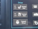 Used 2017 Chrysler 300 C image 6
