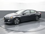 Used 2021 Nissan Altima 2.5 SV image 2