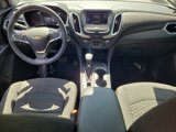 Used 2023 Chevrolet Equinox LT image 2