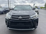 Used 2019 Toyota Highlander SE image 2