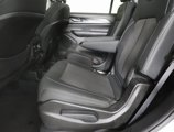 Used 2023 Jeep Grand Cherokee L Laredo image 3