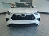 Used 2022 Toyota Highlander XLE image 3