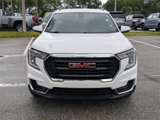 Used 2022 GMC Terrain SLE w/ Driver Convenience Package image 3