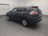 Used 2016 Nissan Rogue SV image 3