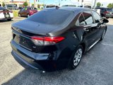 Used 2021 Toyota Corolla LE image 6