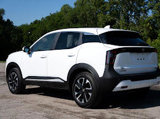 Used 2025 Nissan Kicks SV image 4