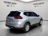 Used 2017 Nissan Rogue SV w/ SV Premium Package image 5