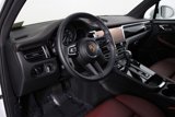 Certified 2025 Porsche Macan image 4