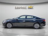 Used 2023 Nissan Altima 2.5 SV image 2