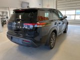 Used 2022 Nissan Pathfinder S image 4