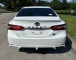 Used 2018 Toyota Camry SE image 4