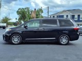 Used 2018 Toyota Sienna XLE image 3