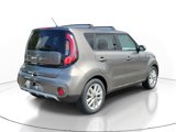 Used 2018 Kia Soul + image 4