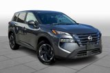 Used 2024 Nissan Rogue SV image 2