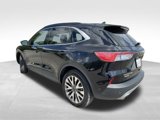Used 2021 Ford Escape Titanium image 4