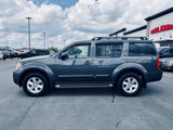Used 2012 Nissan Pathfinder SV image 3