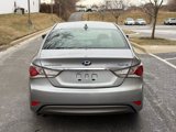 Used 2015 Hyundai Sonata Hybrid image 5