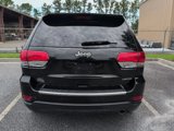 Used 2017 Jeep Grand Cherokee Limited w/ Luxury Group II image 3