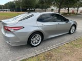 Used 2019 Toyota Camry L image 5