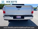 Used 2019 Nissan Titan SV w/ SV Convenience Package image 6
