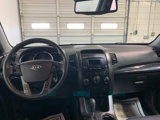 Used 2011 Kia Sorento LX w/ Convenience Pkg image 4