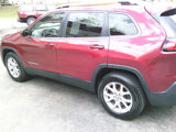 Used 2016 Jeep Cherokee Latitude w/ Cold Weather Group image 6
