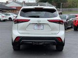 Certified 2021 Toyota Highlander XLE image 6
