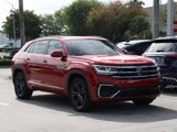 Used 2021 Volkswagen Atlas Cross Sport SE w/ Panoramic Sunroof Package image 2