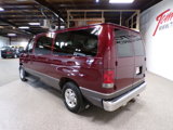 Used 2005 Ford E-150 and Econoline 150 XLT image 3